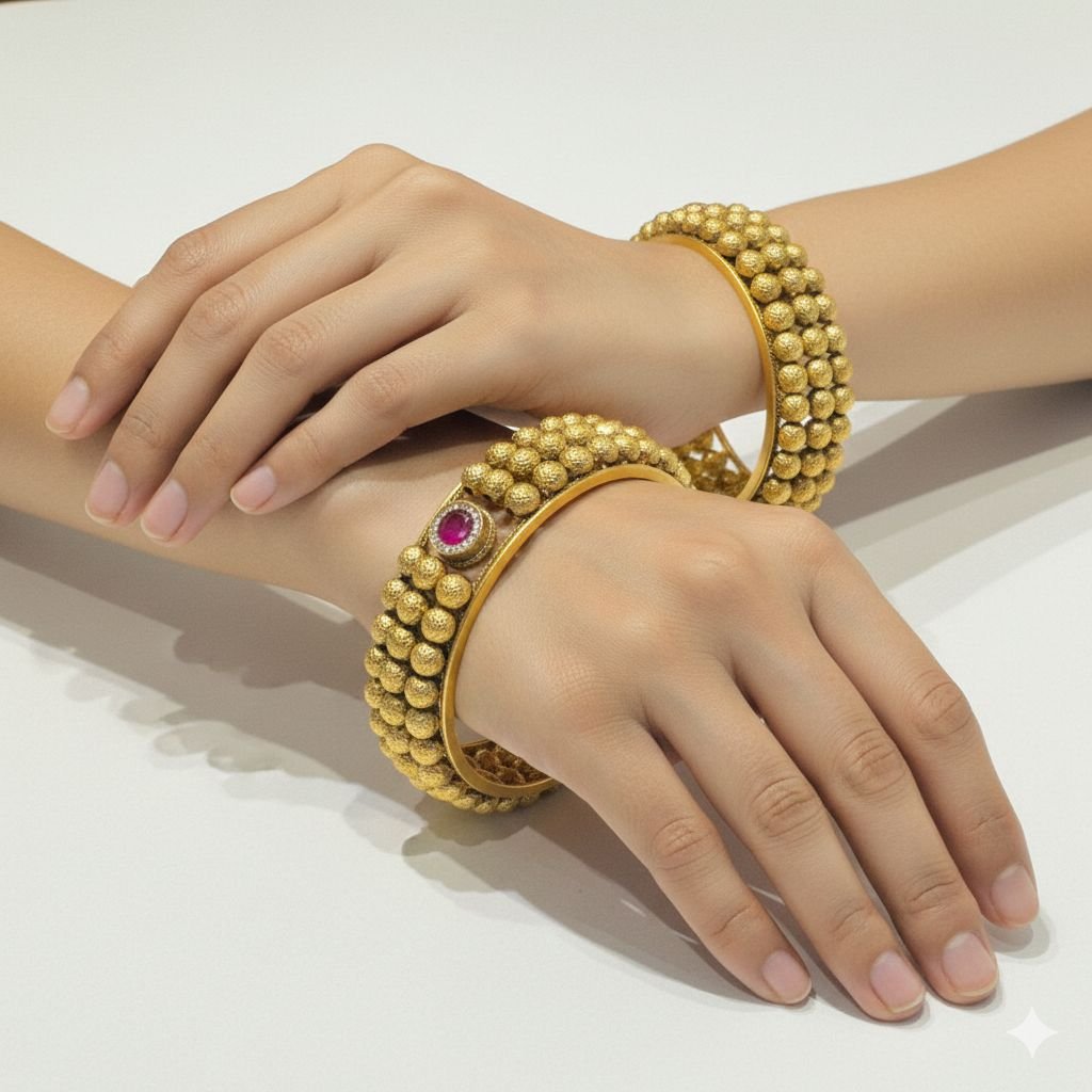 Poised bangles set of 2