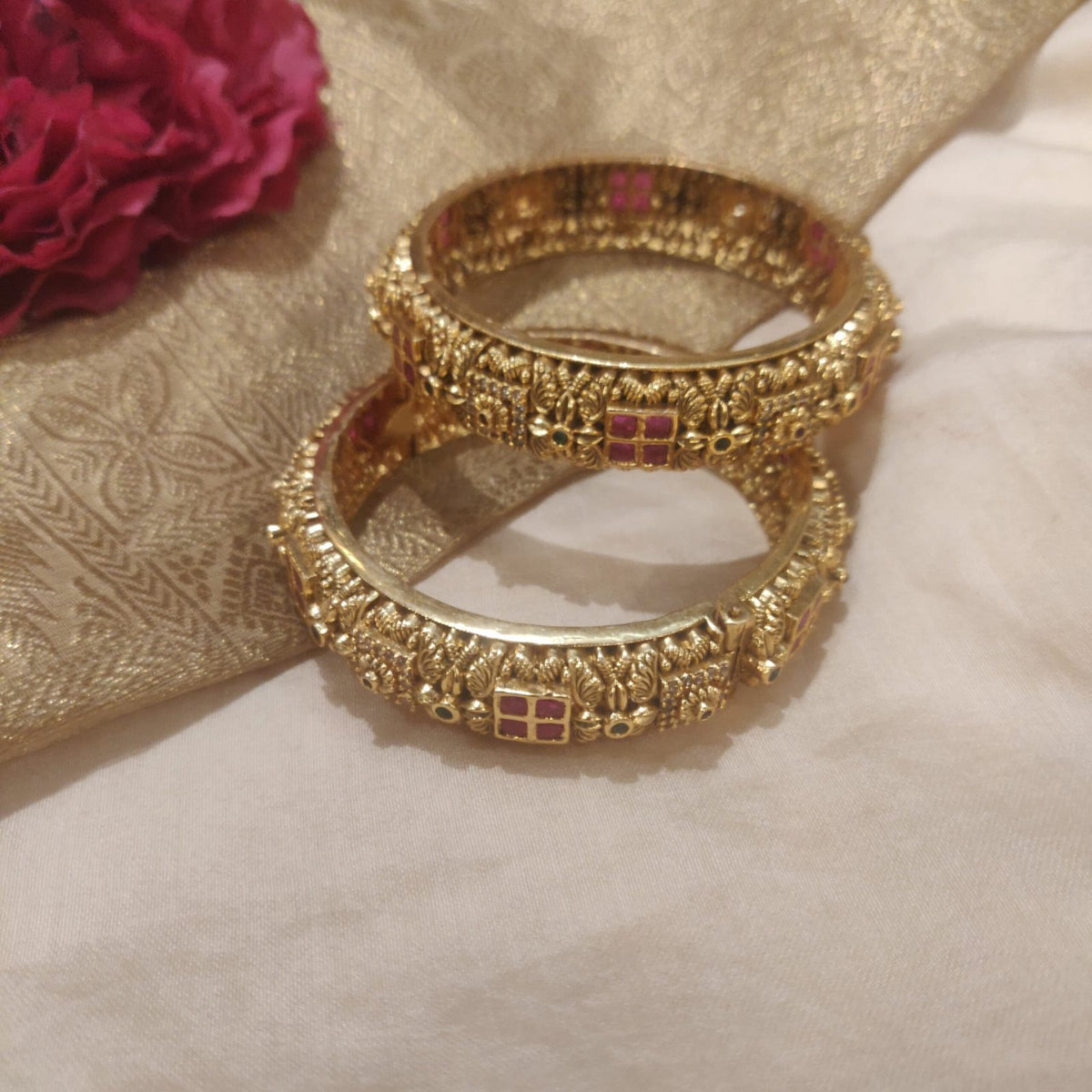 Traditional golden kada