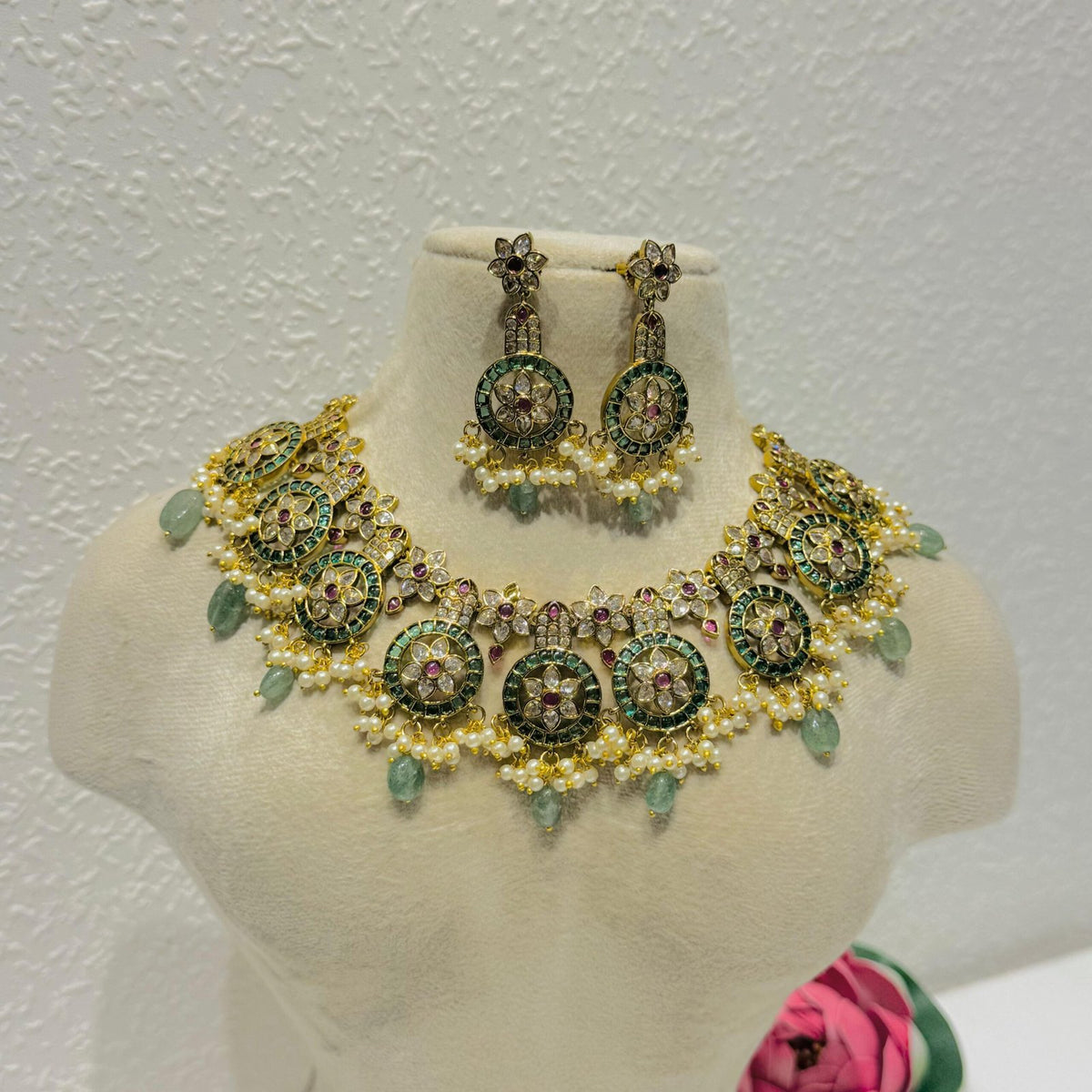 Emerald chakra golden bridal choker