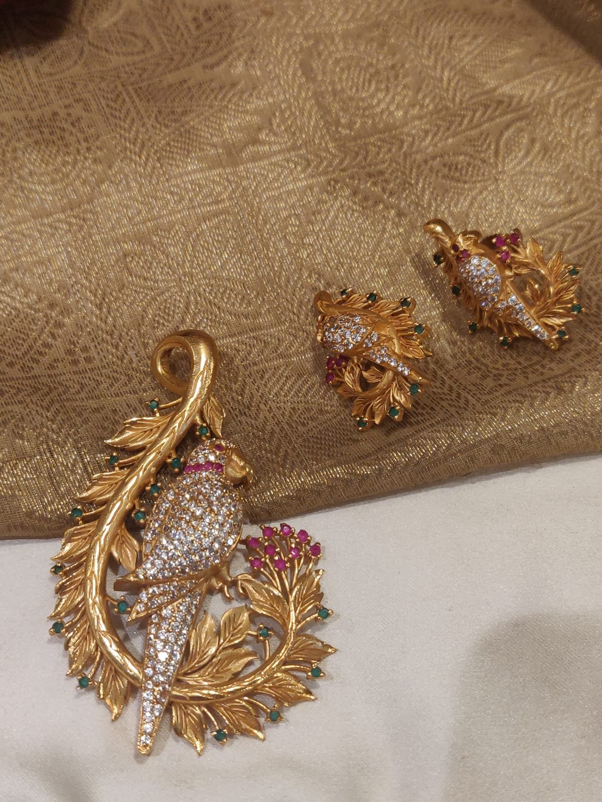 Emporia jewels 961