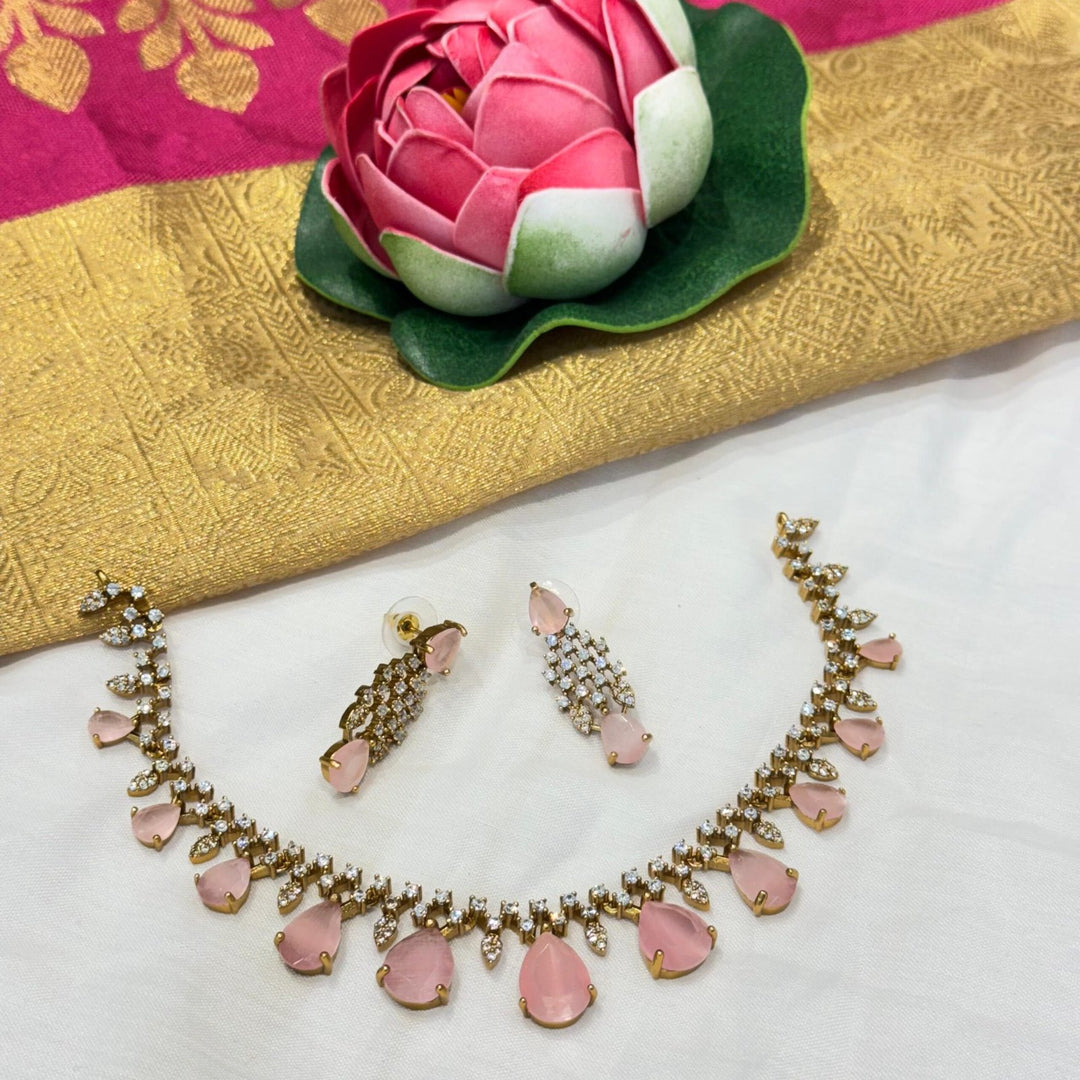 Exquisite Timeless PINK ROSE STONE DROPLET AD STONE CHOKER NECKLACE