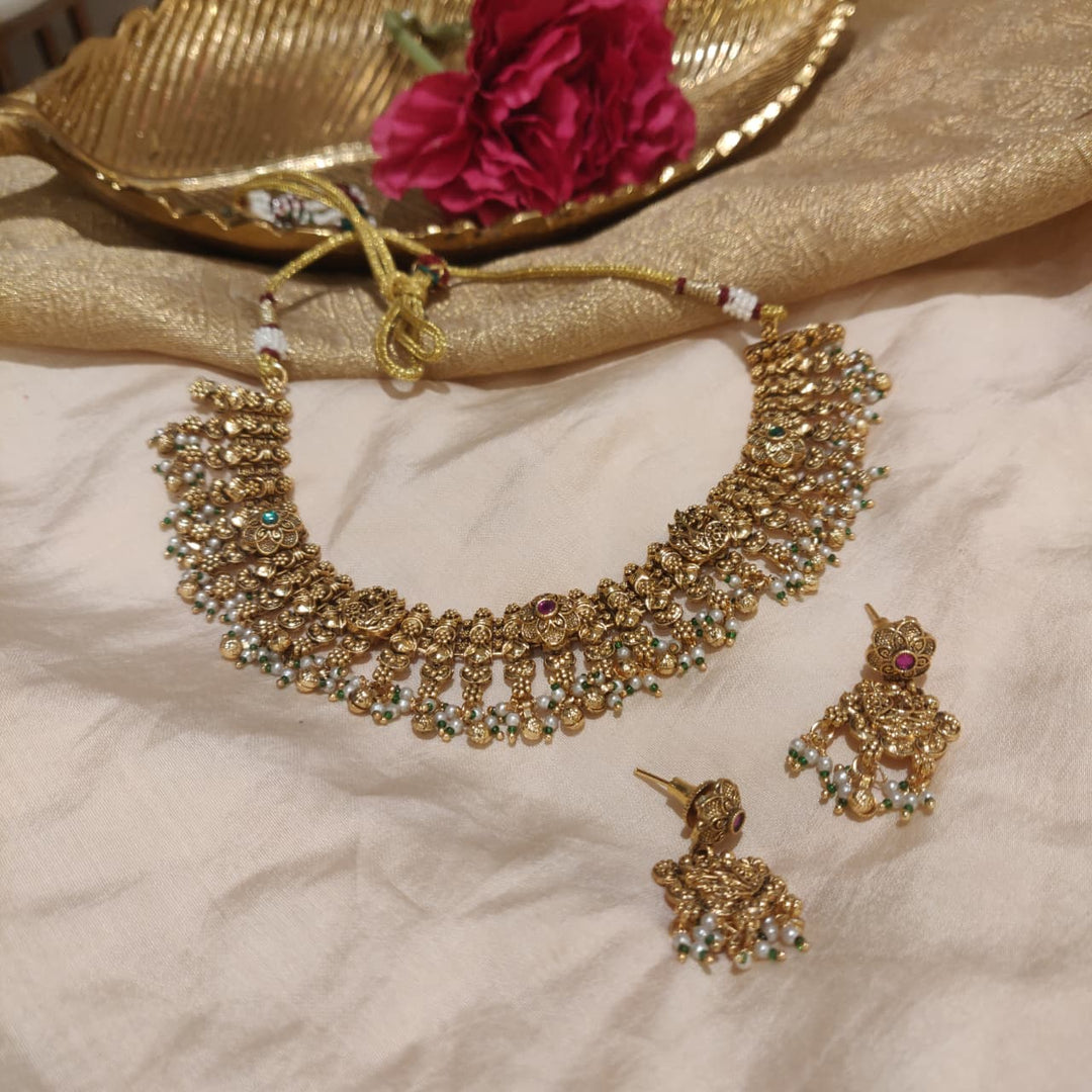 Majestic Floral Golden Droplet Necklace