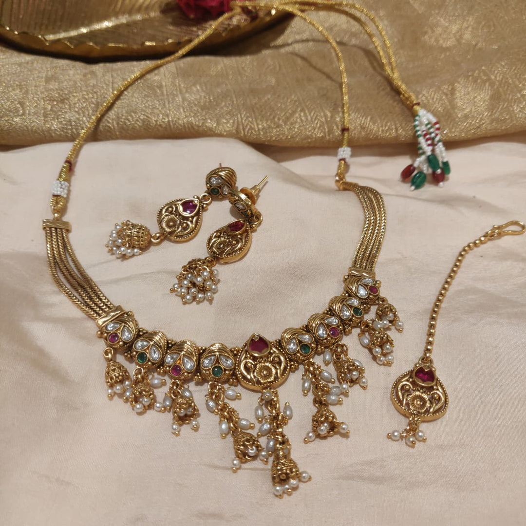 Lustrous Golden Kundan Stone Droplet Chain Necklace