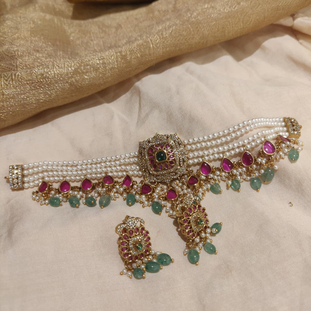 Dazzling Pearls 3 Layer Floral Choker with Droplet Green Beads