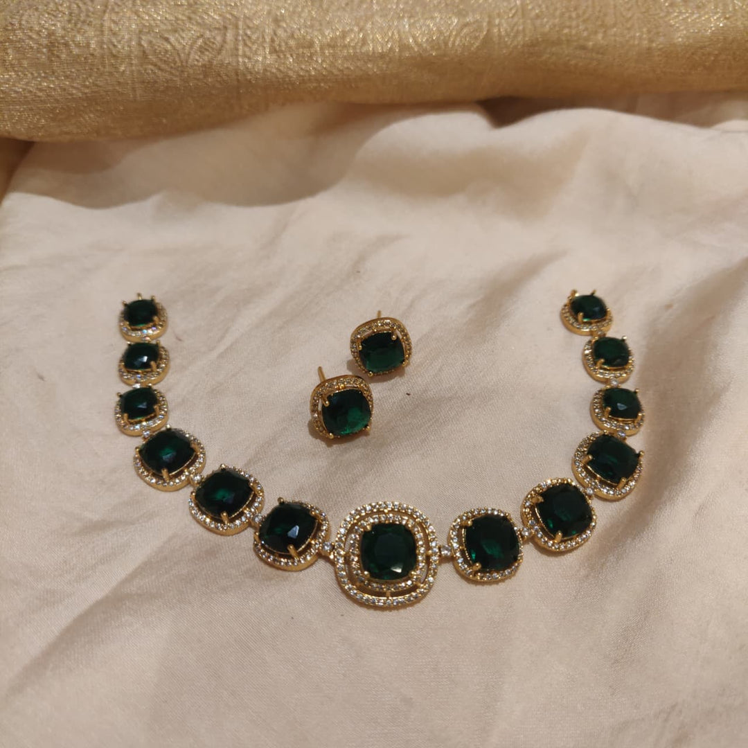 Graceful Green AD Stone Short Necklace