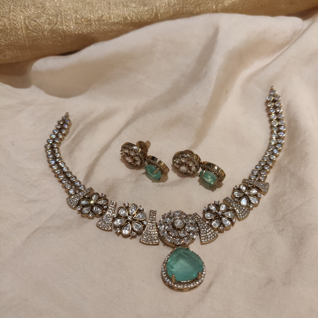 Enigmatic Floral Kudan Stone Mint AD Necklace
