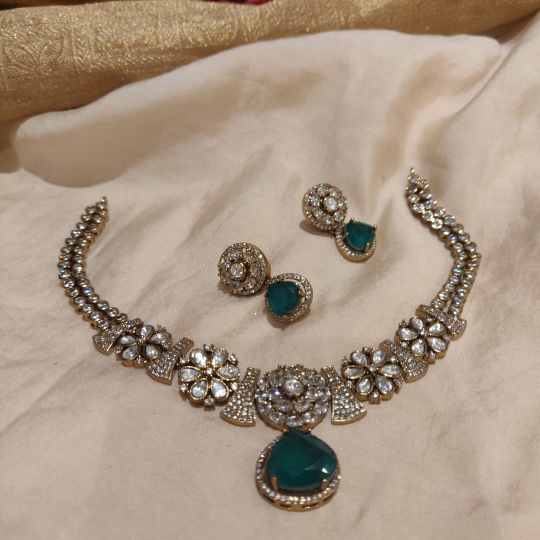 Enigmatic Floral Kudan Stone Green AD Necklace