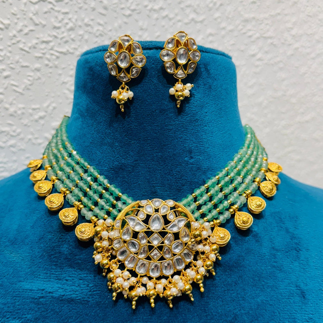 Delicate kundan bridal golden design choker necklace
