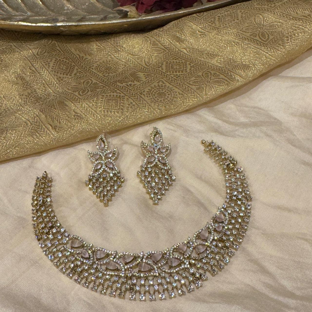 Fashionable Pink Stone Choker