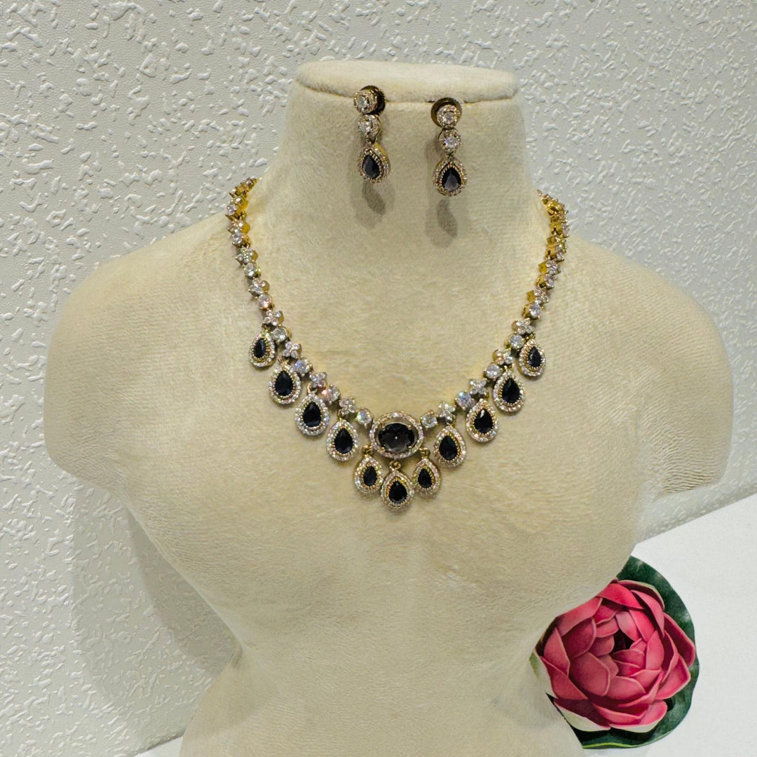 Timeless Dropet Purple Necklace