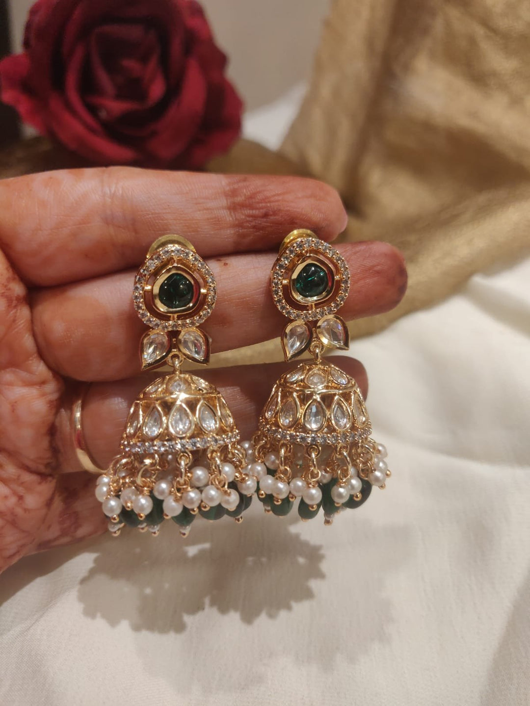 Glamorous Kundan Green Stone Pearl Beads Earring