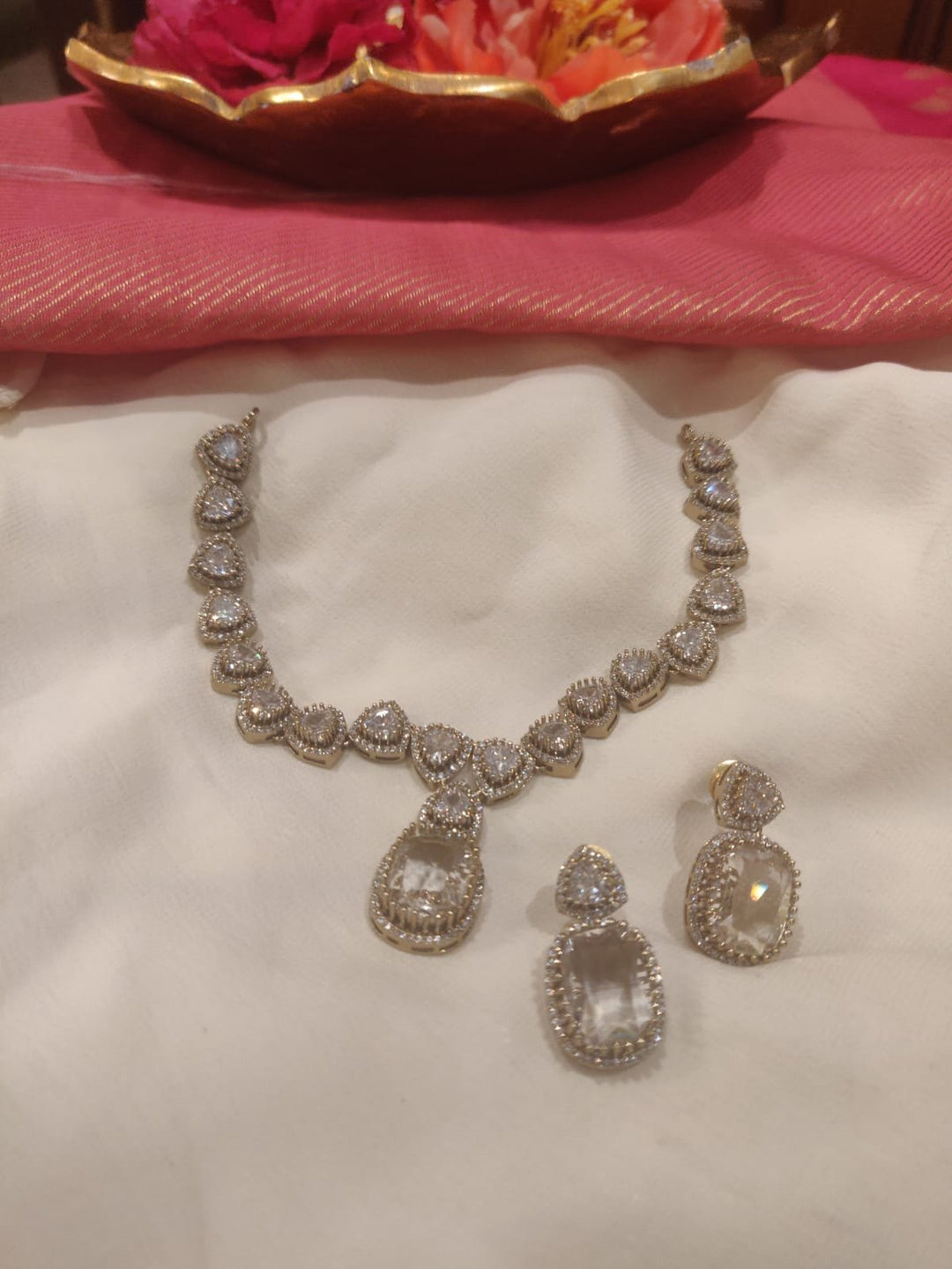 Mesmerizing Crystal AD Neckalce With All Crystal AD Stone