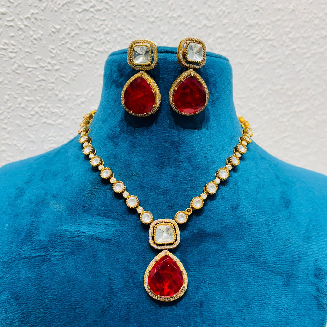 Tantalizing bloody big stone with ad stone necklace