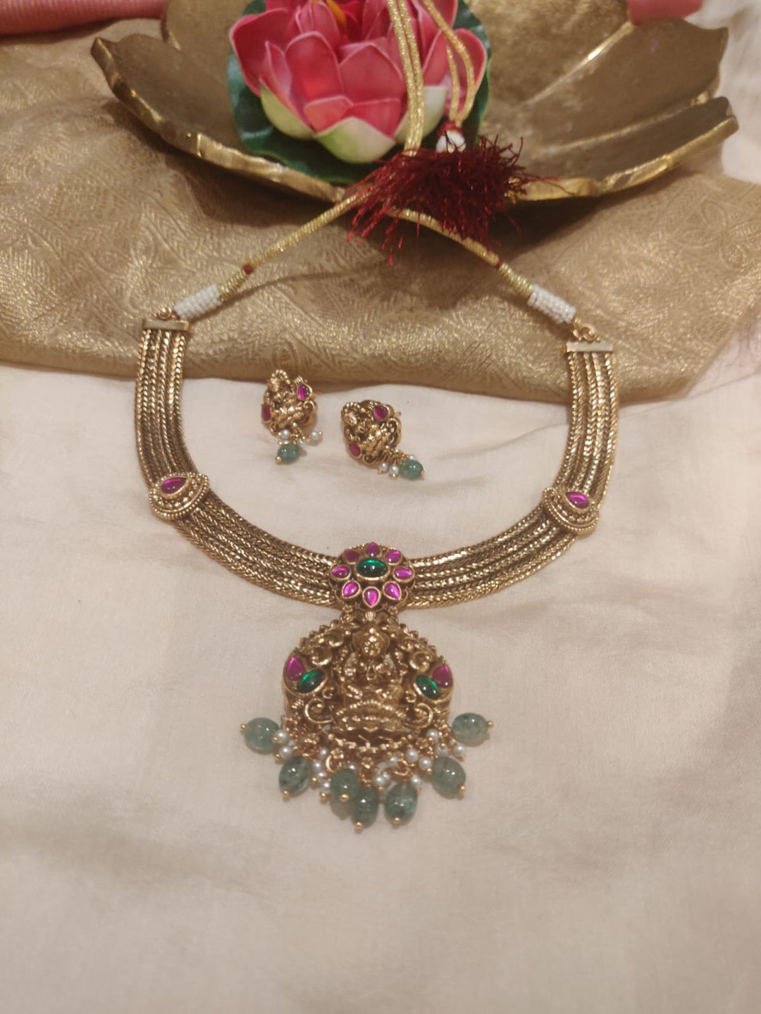 Dazzling Chain With Floral Lakshmi Pendant