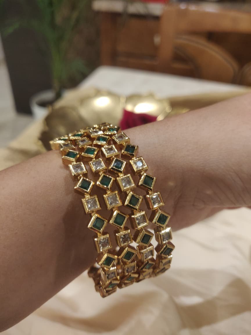 Dazzling b box design ad crystal green stone bangles