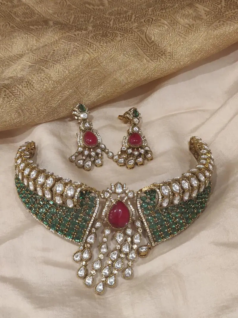 Sought Droplet Green Ruby Stone Choker