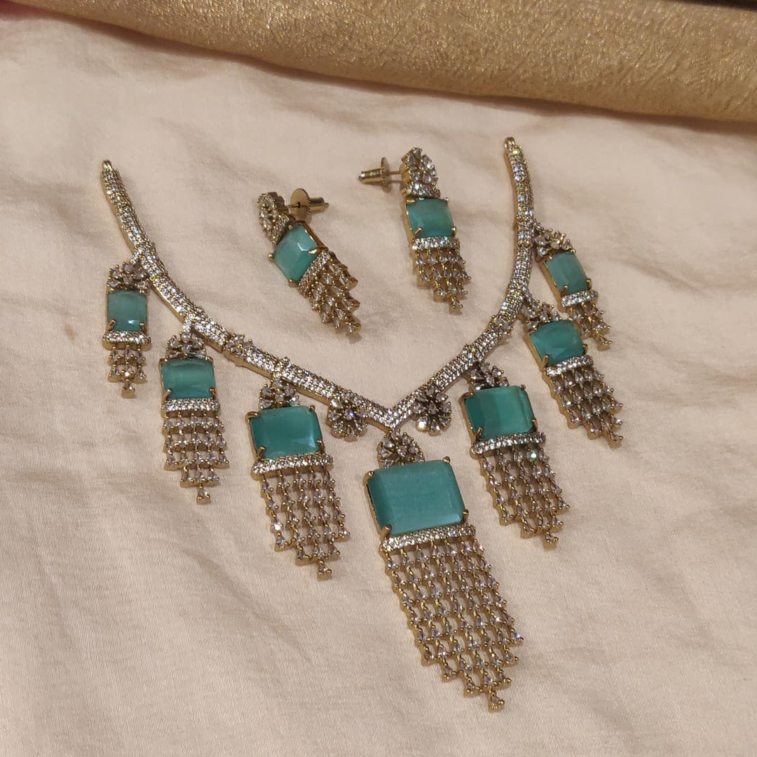 Sparkling Crystal stone Droplet Floral Necklace with Mint Ad Stone