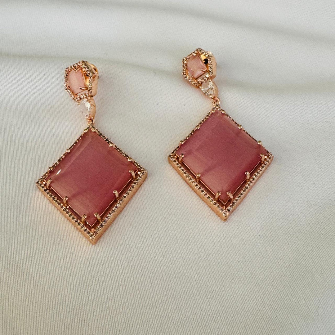 Fashionable Pink AD Stoe Rosegold Earring