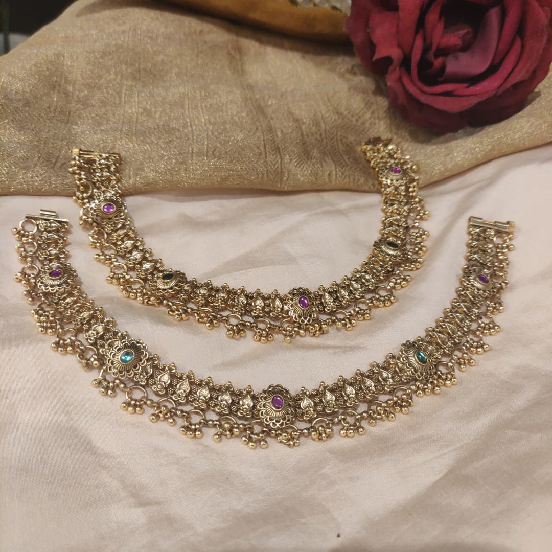 Delicate Green Ruby Stone Golden Anklet