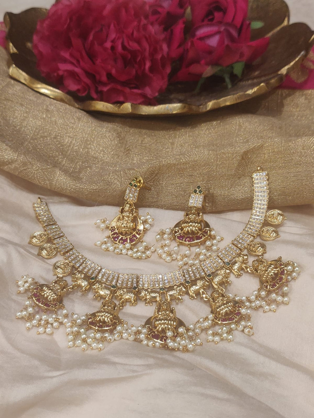 Laxmi perals stone golden choker