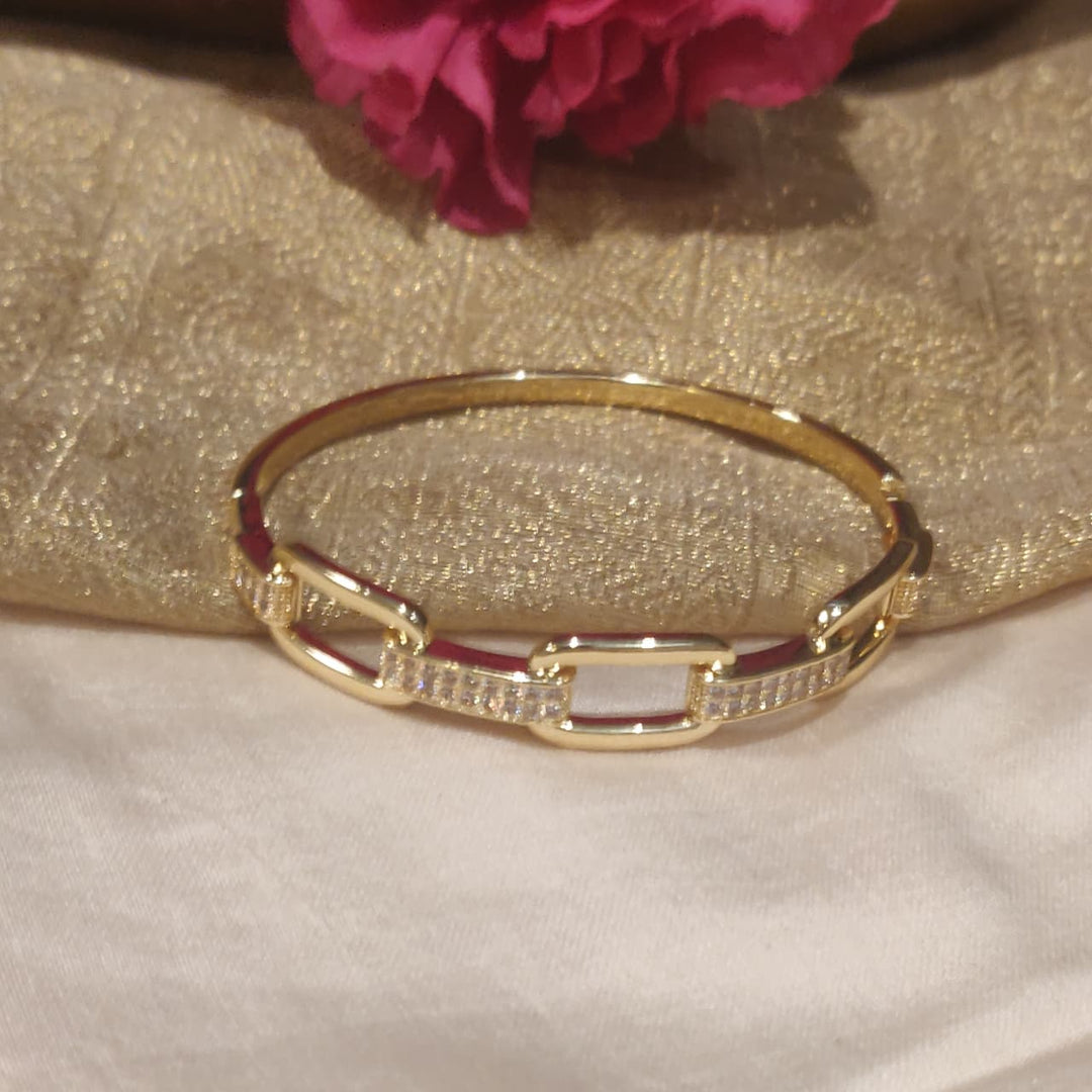 Refined Golden Kada With Crystal AD Stones