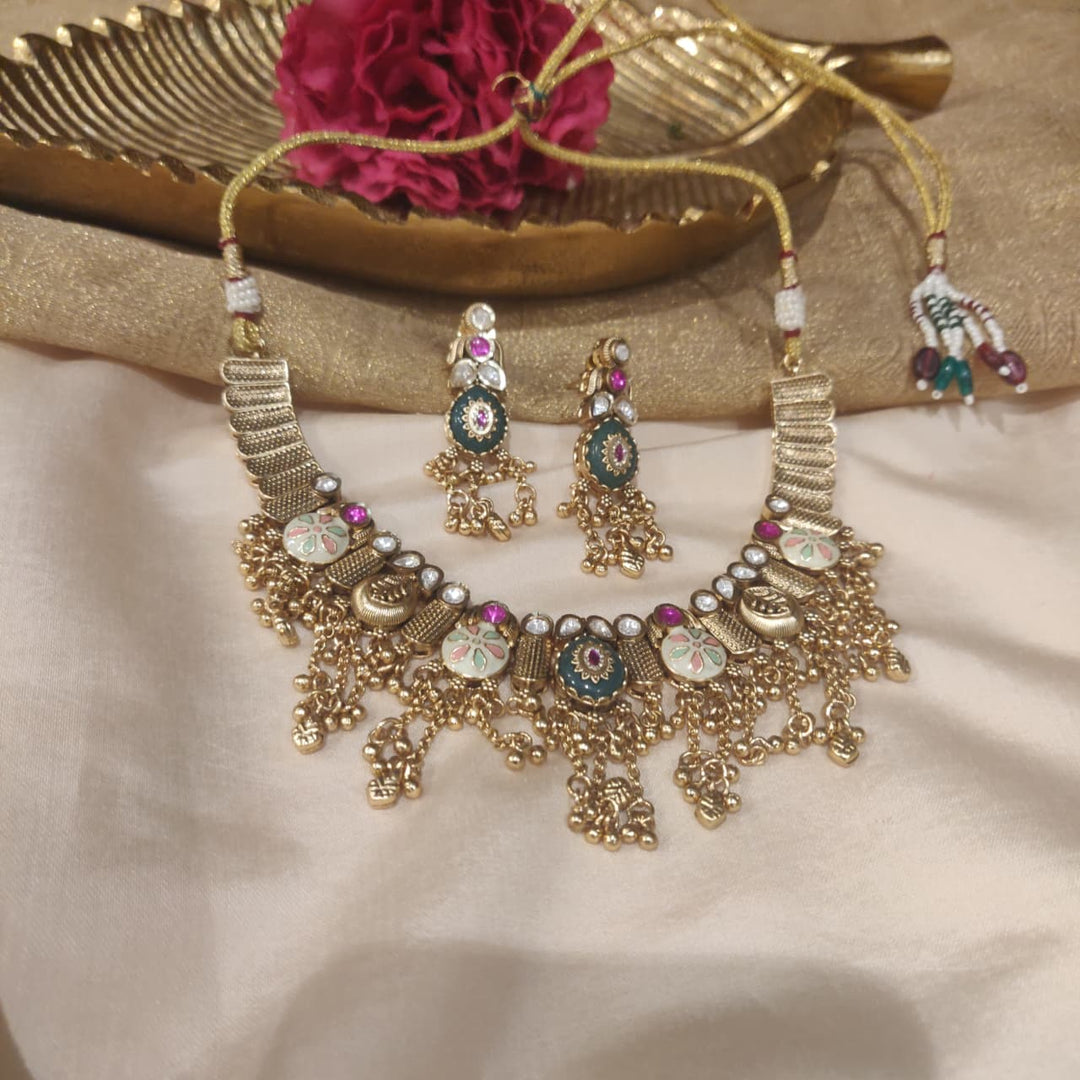 Sparkling Royal Heritage Antique Enamel Necklace Set