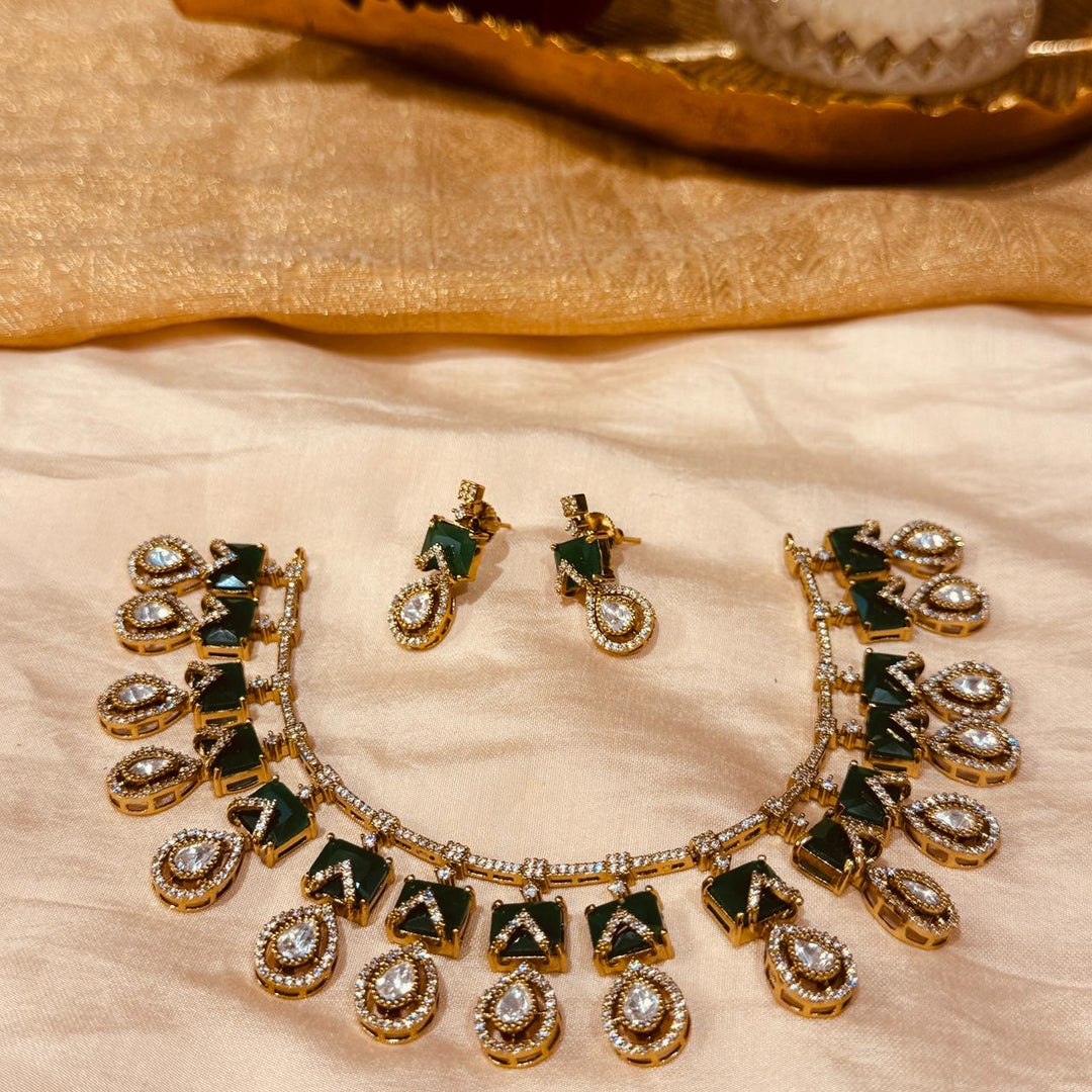 Resplendent Green AD Stone Dropet Choker