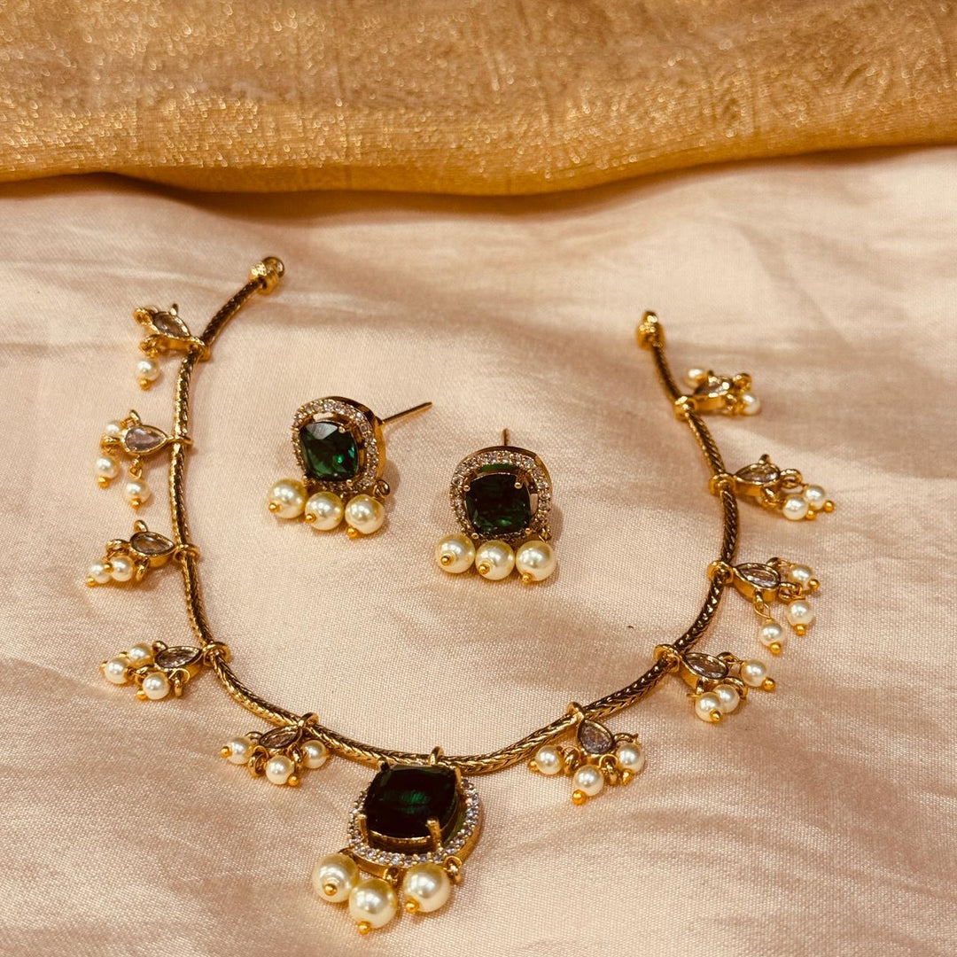 Enigmatic Green AD Stone Chain with white Beads