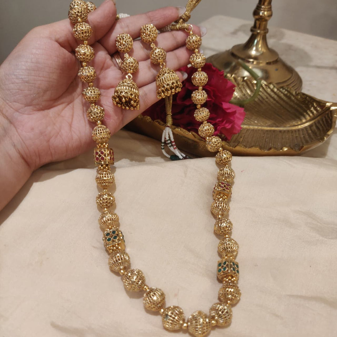 Brilliant Golden Mala witg Green Ruby AD Stone