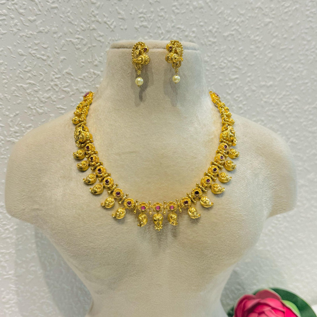 Ruby mango golden necklace