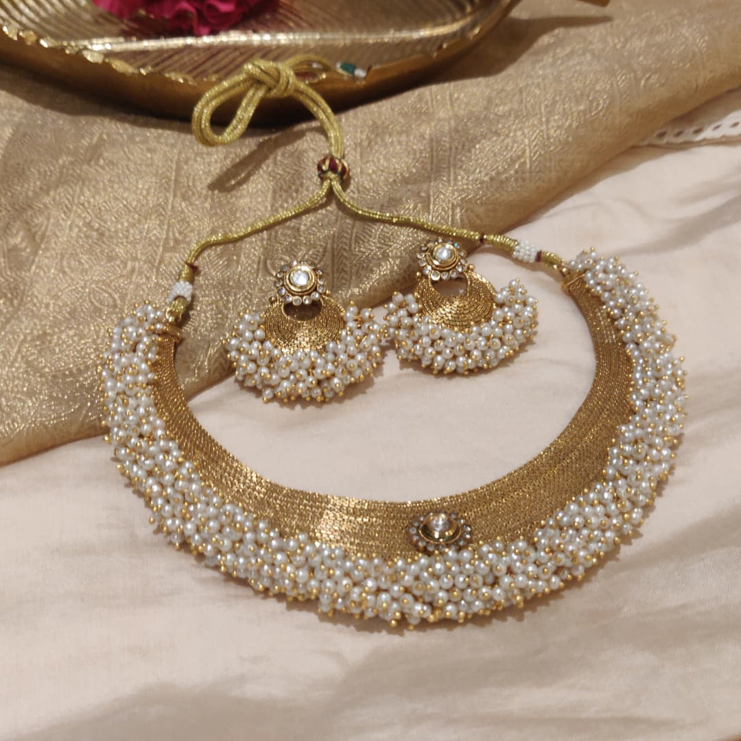 Dazzling Pearl Blossam Gold Choker