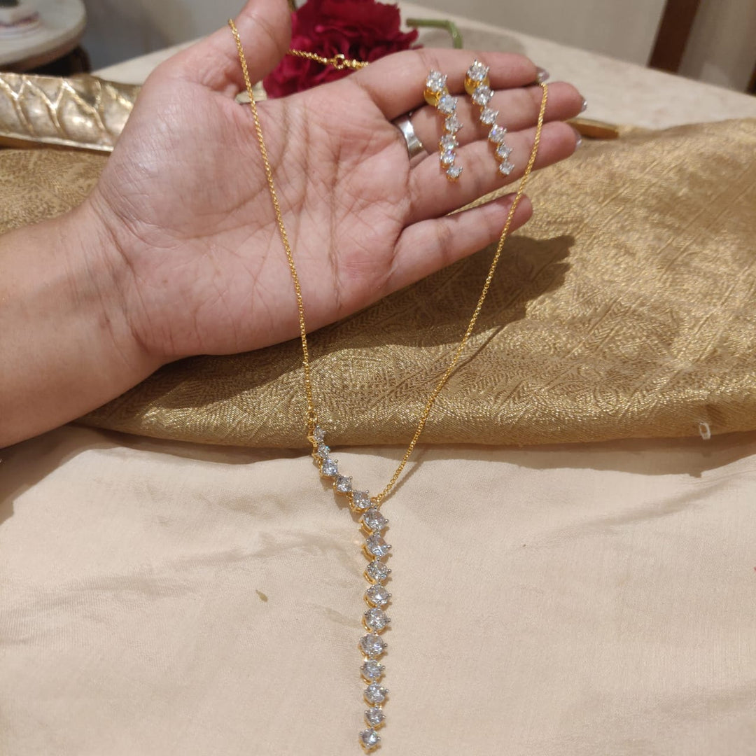 Sparkling Crystal AD Stone Chain