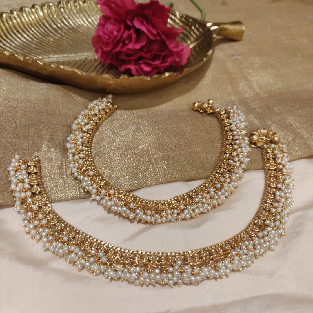 Opulent White Pearls Anklets