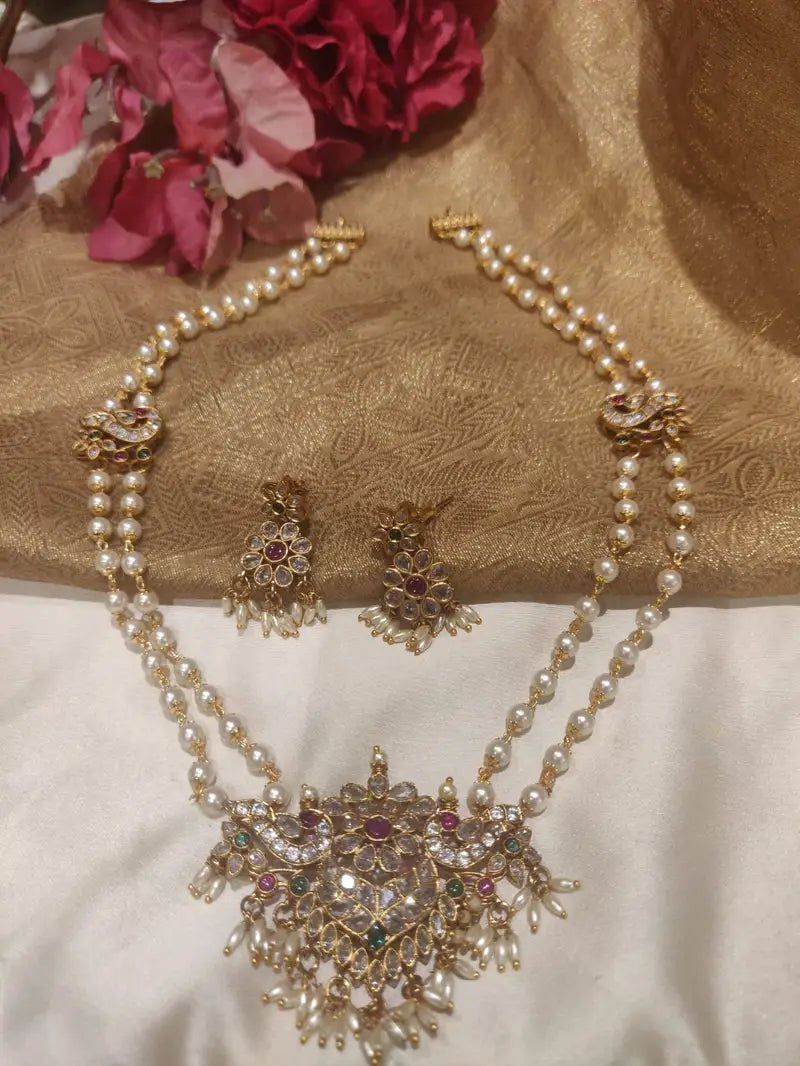 Exotic kundan pendant layered pearl short necklace