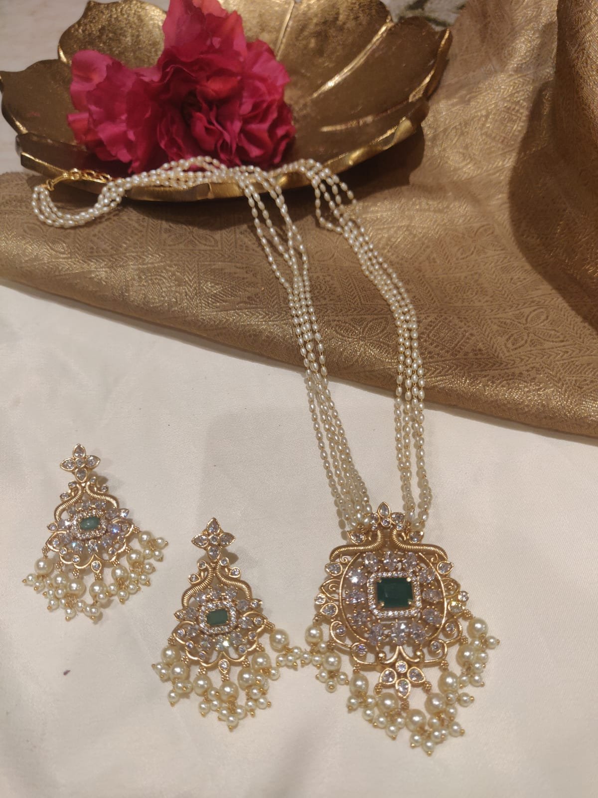 Emporia jewels 1719