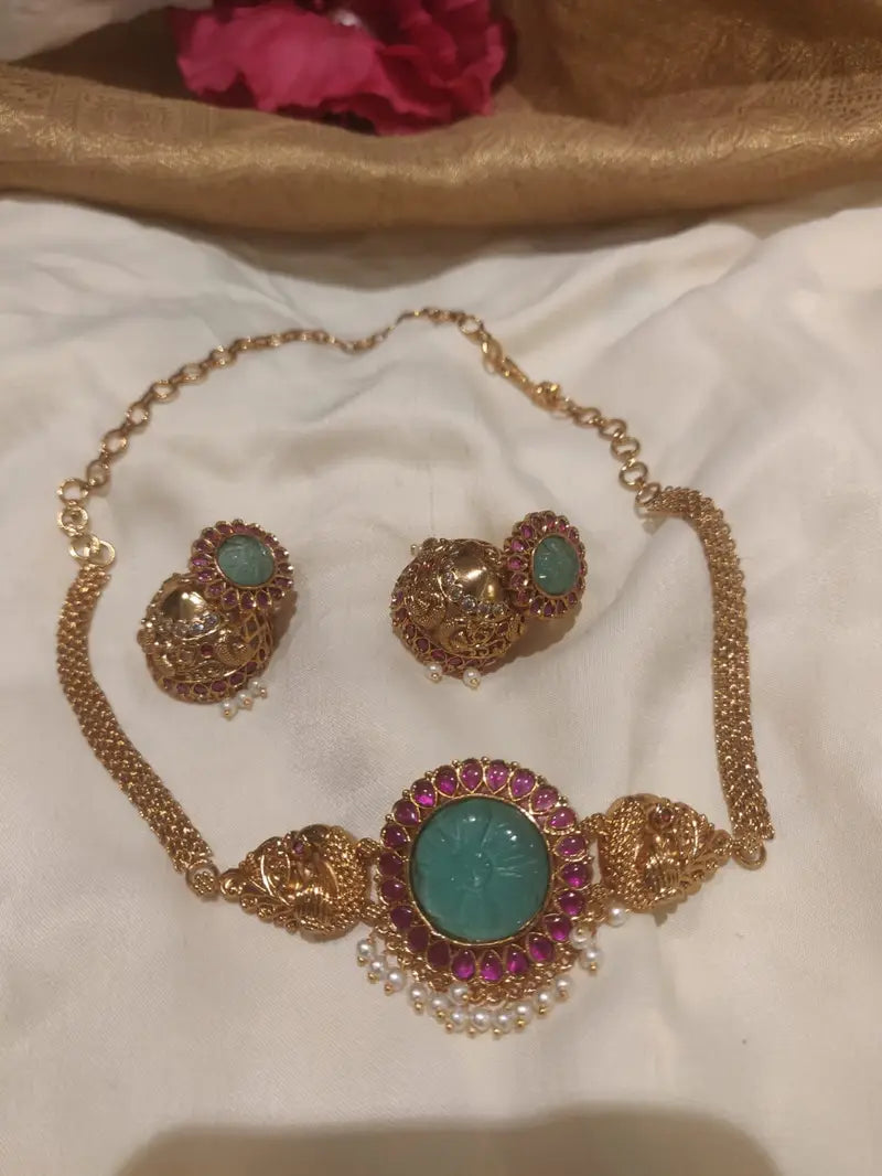 Luxurious sky blue stone pendant gold plated foxtail chain choker