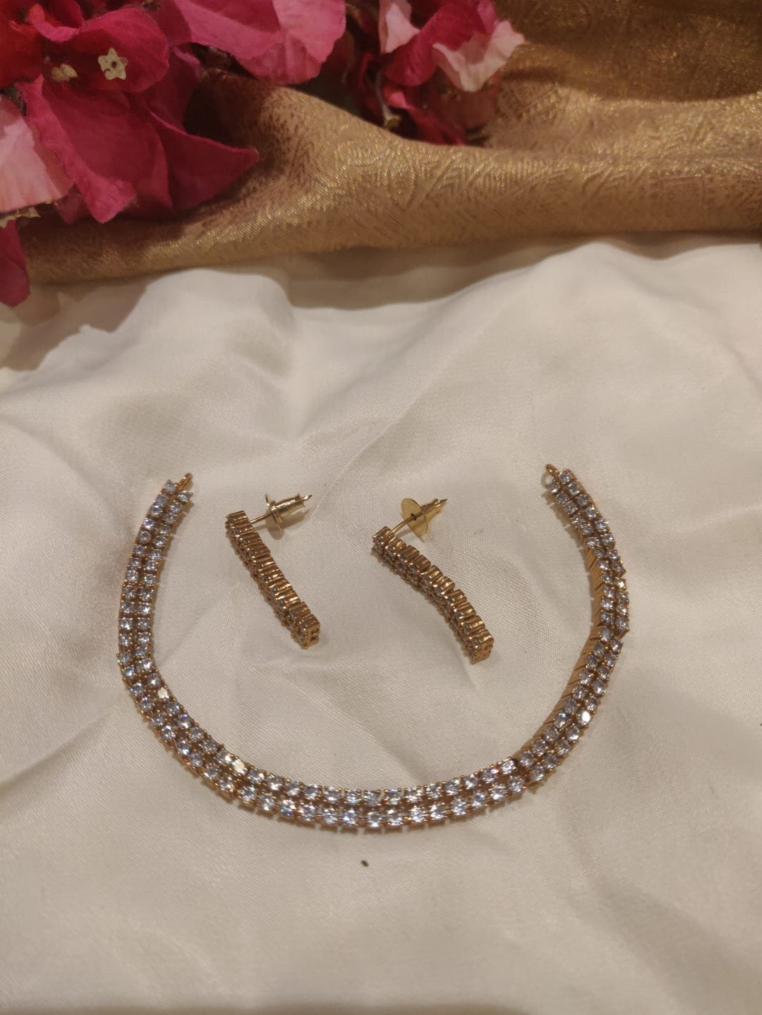 Exquisite Gold Plated Crystal Fitted Regular AD Short Necklace