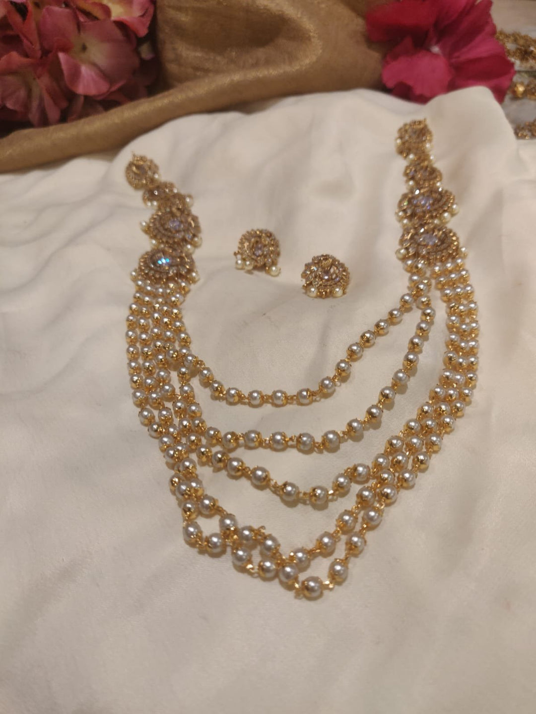 Classic Crystal Fitted Handcrafted Layered Pearl Haar