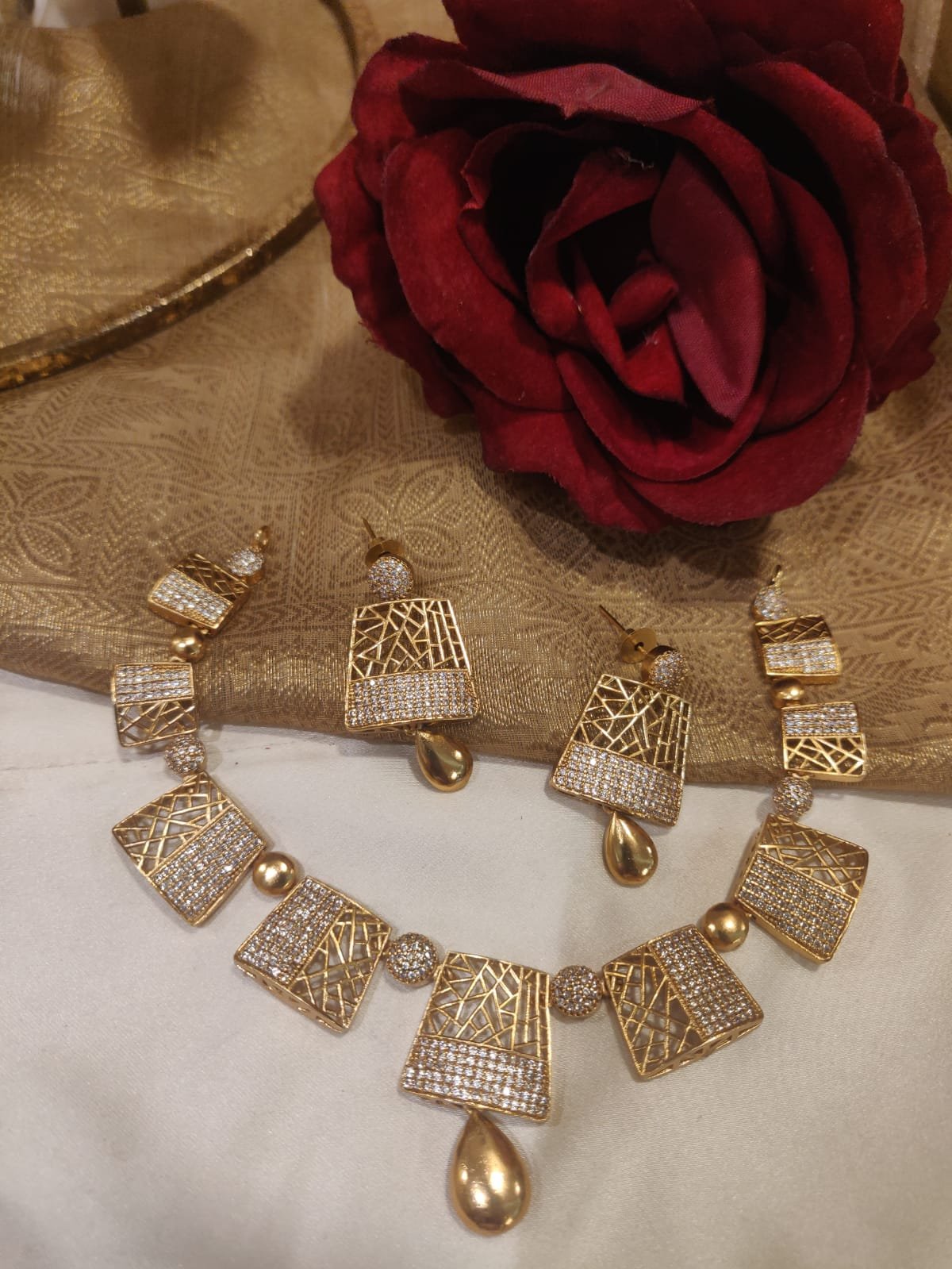 Emporia jewels 991