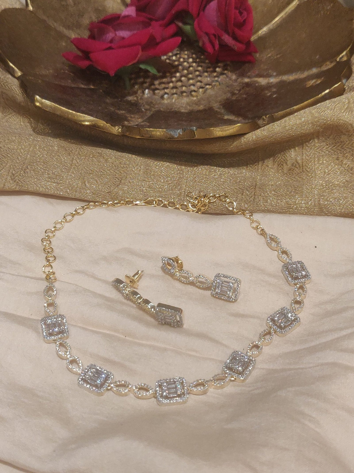 Block chain golden chain necklace