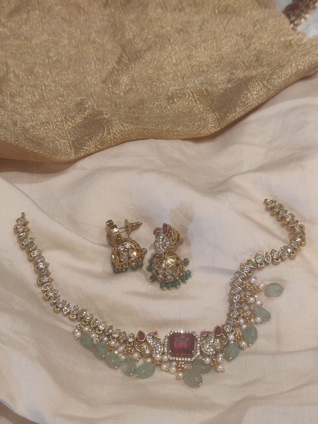 Peacock radiant golden choker