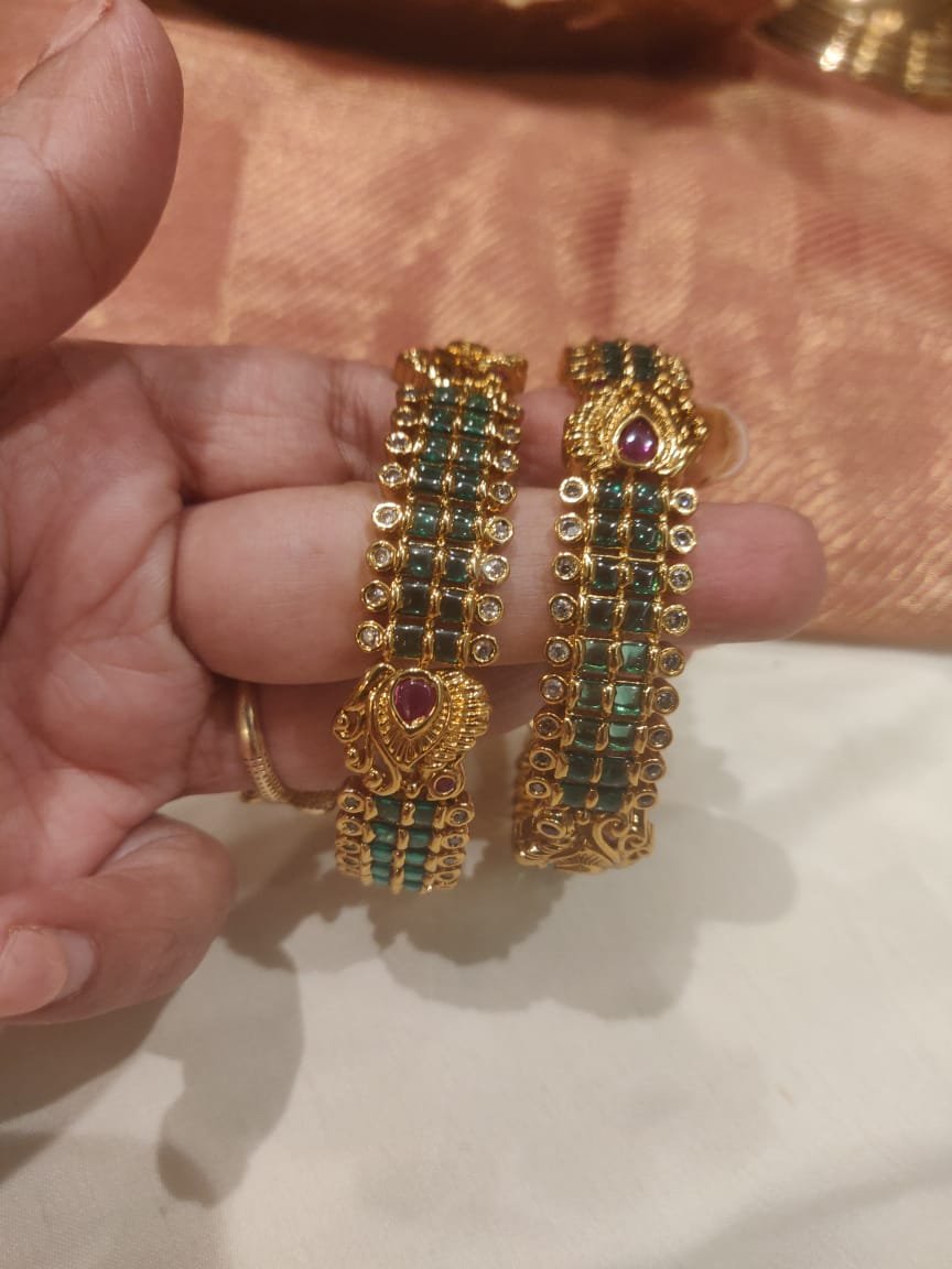 Green ad stone bangles set of 2