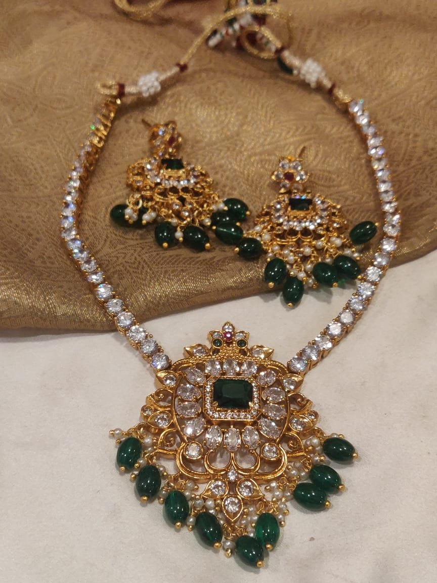 Emporia jewels 222