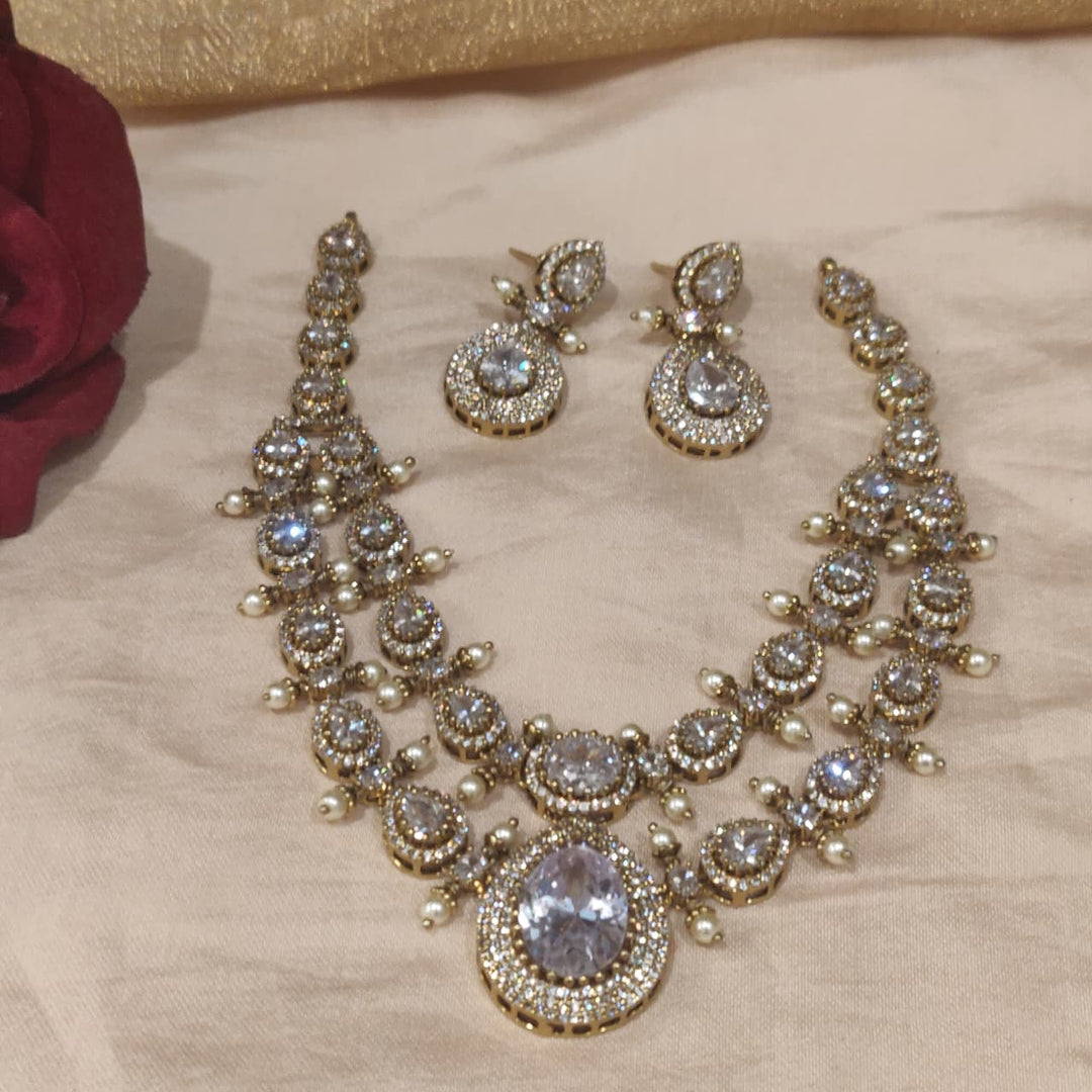 Refined Crystal AD Stone 2 Layer short Necklace
